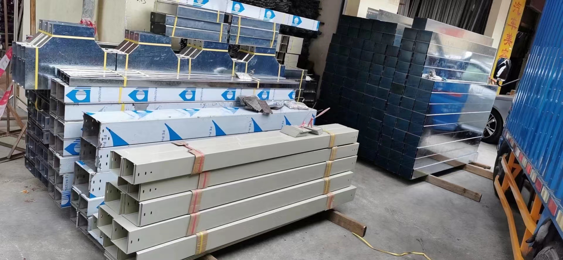 怎樣辨別阻燃鍍鋅線盒的質(zhì)量?jī)?yōu)劣？